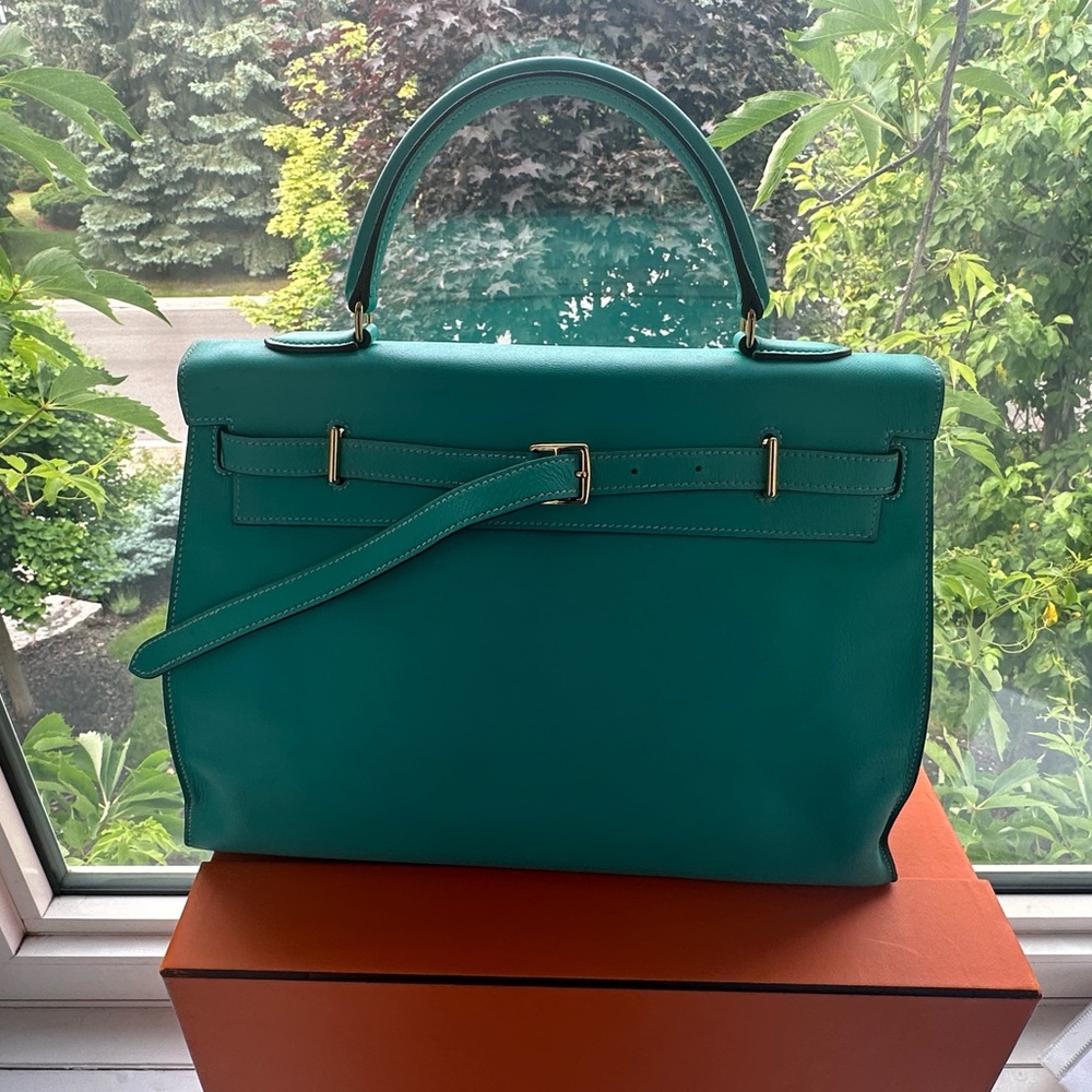 Hermes Kelly Flat 35cm Lagoon Veau Swift